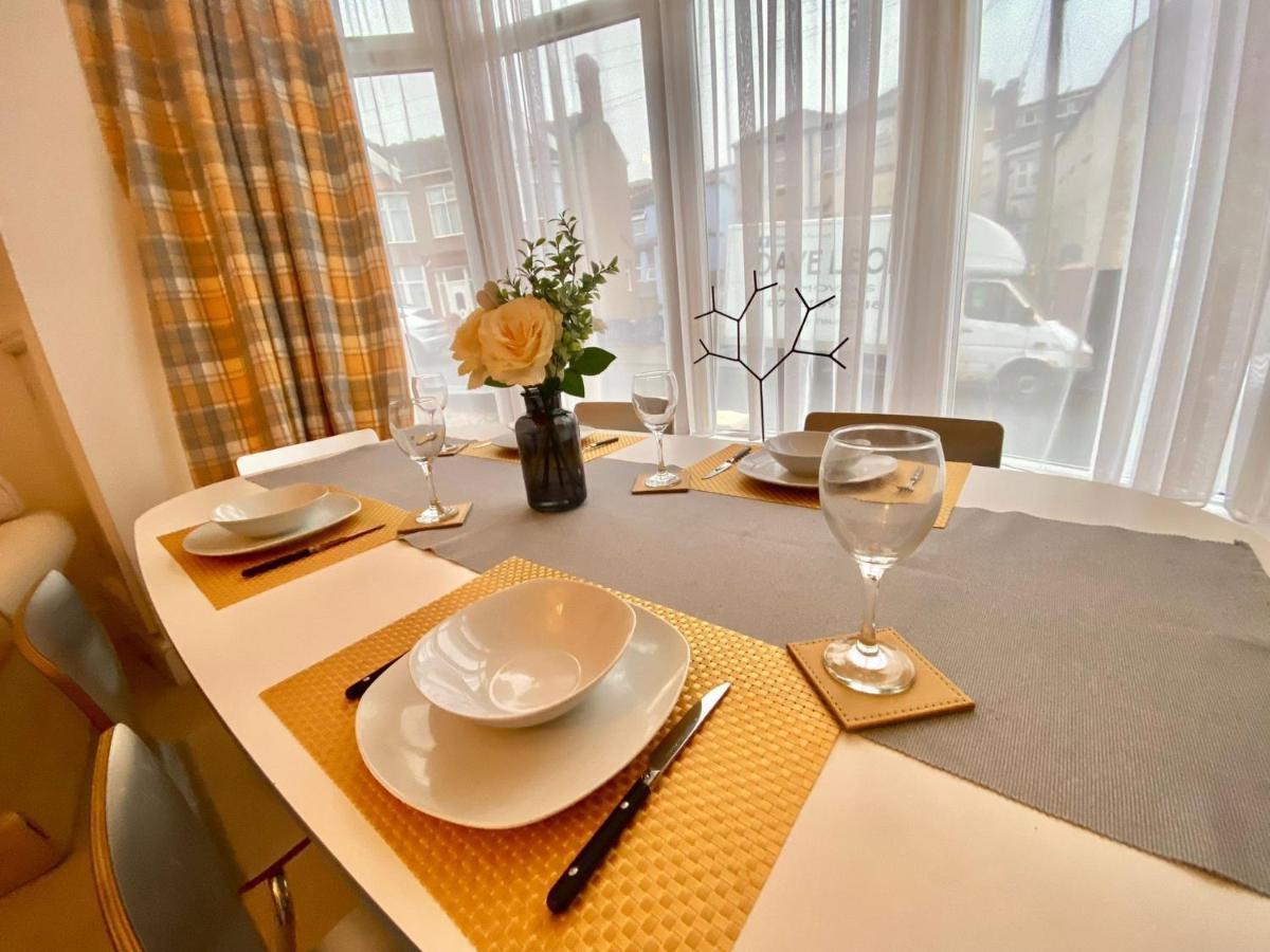Blackpool Abode - The Buttercup Suite Exterior foto